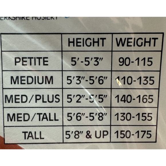 Mayer NUDE Ultra Sheer Control Top Sandalfoot Med Tall 80’s Pantyhose Bunny NOS - Picture 8 of 8